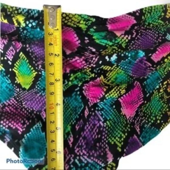 Color snakeskin print underwire‎ bikini with skirt Sz Small - Picture 3 of 3
